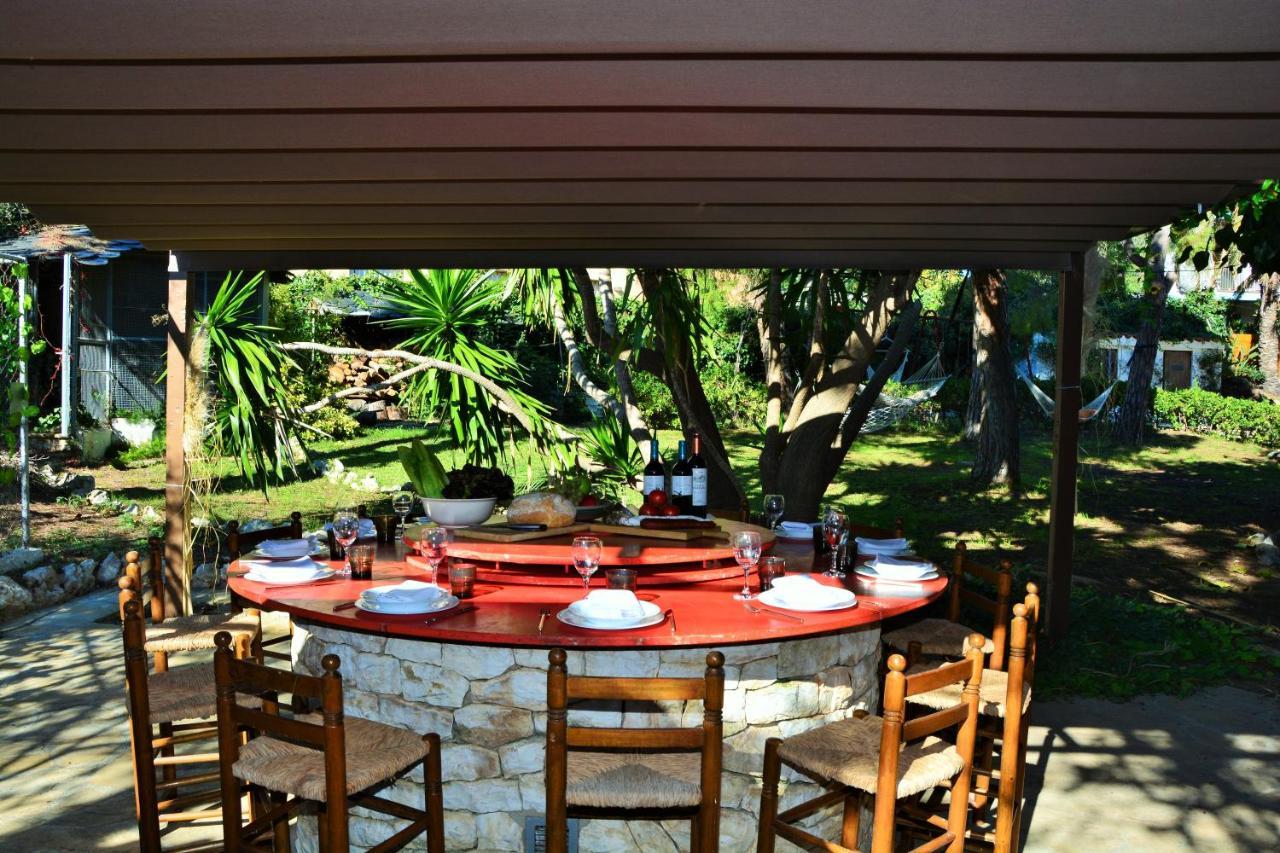 Villa Sitges El Ranch Amaizing Outdoor Areas Beaches At 5 Minutes Walk Sitges At 15 Min Drive Ac Pool Jacuzzi & Garden Xxl 卡拉费尔 外观 照片